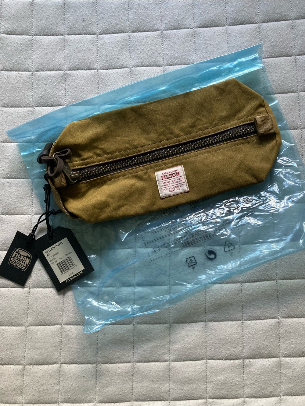 Filson Men’s Dark Tan Tin Cloth Travel Kit - Canvas Toiletry Bag with Top Zip